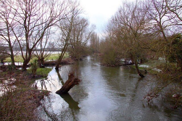 The River Thame at Chiselhampton