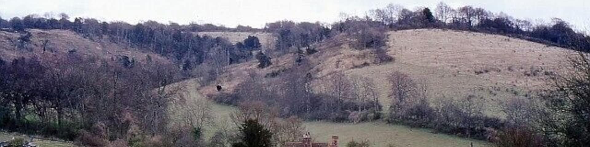 Colekitchen Farm, Gomshall Taken on a very cold Easter in 1967.