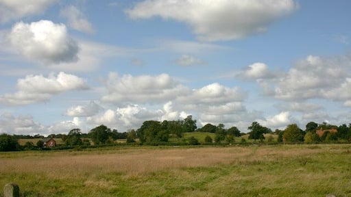 Greensand Ridge This part of the ridge is between Woburn and Eversholt.