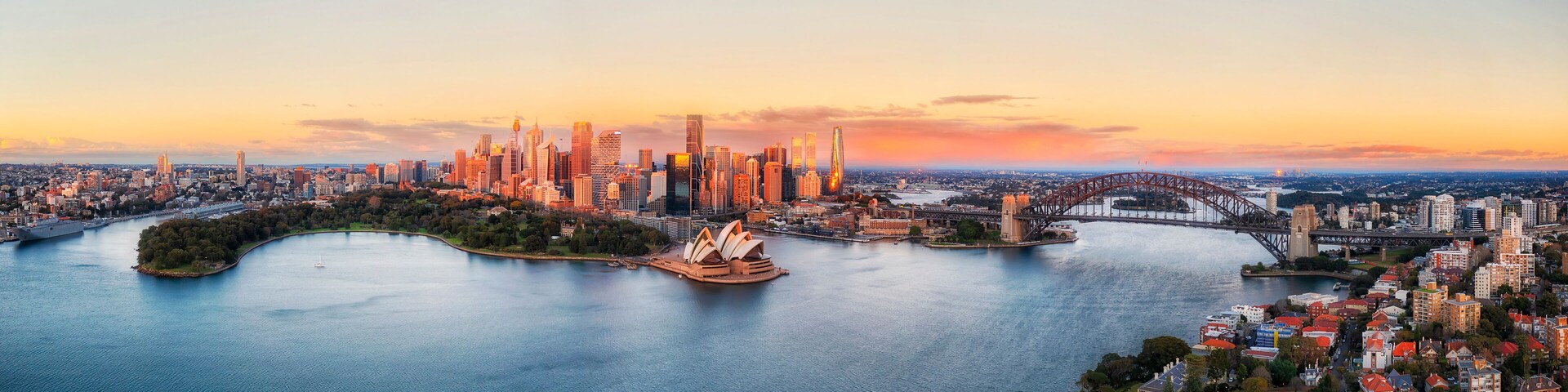 D Syd Kurraba Harbour Waterfront pan