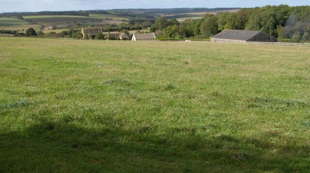 Hill Barn Hill Barn viewed from the roadside to the west of Clapton-on-the-Hill.