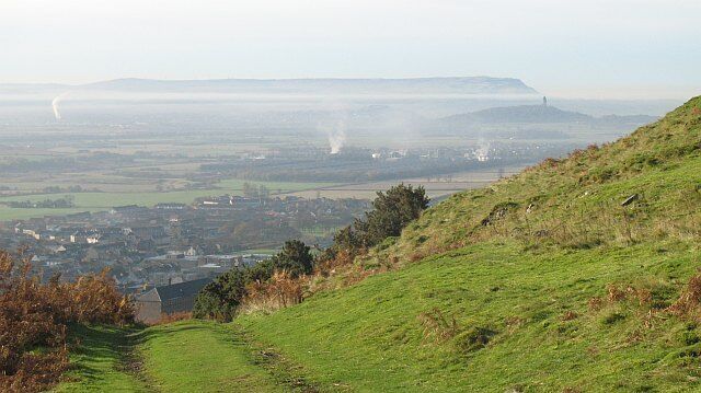 Track above Alva The road up to the Nebit above Alva with the Forth flood plain below.