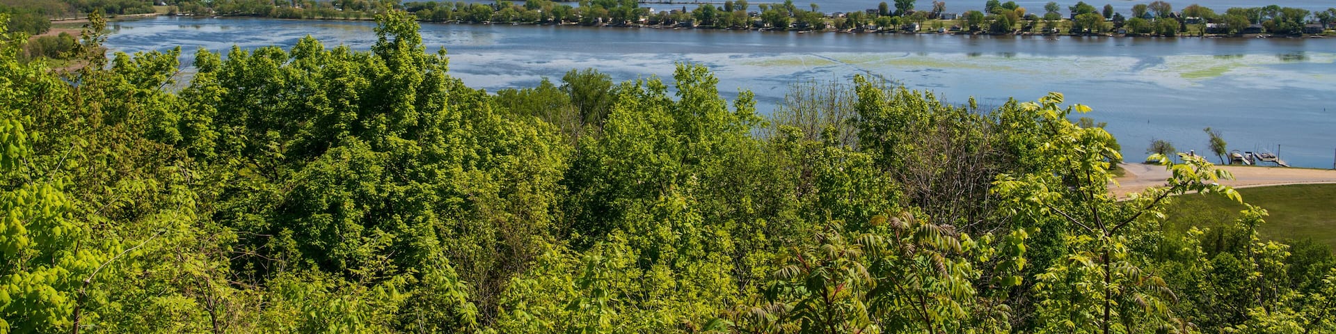 Eagle view over the Mississippi River and the Able Island airport strip in Guttenberg, Iowa