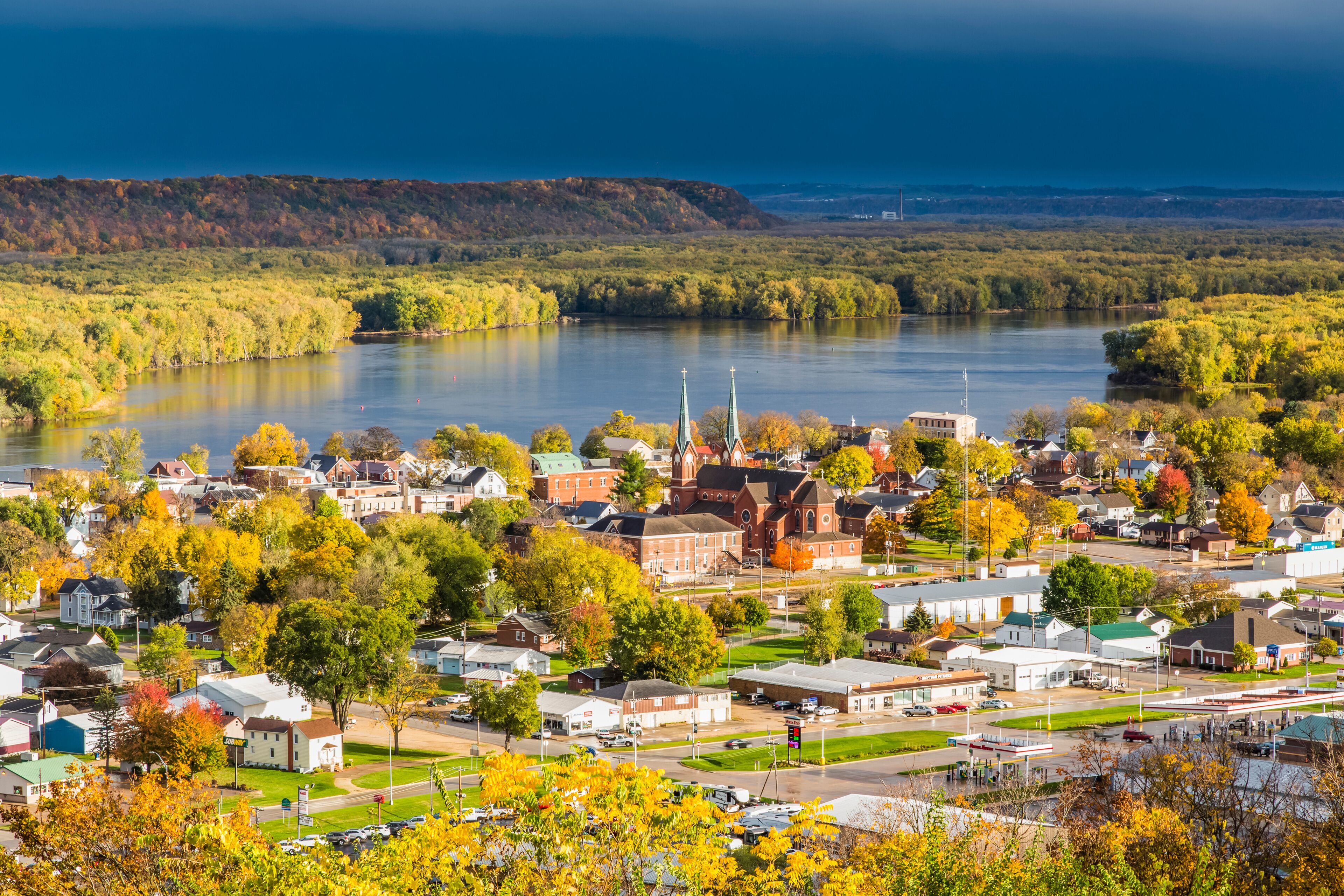 Scenic view overlooking Guttenberg, Iowa and the Mississippi River, Northeast Iowa in autumn; Guttenberg, Iowa, United States of America
