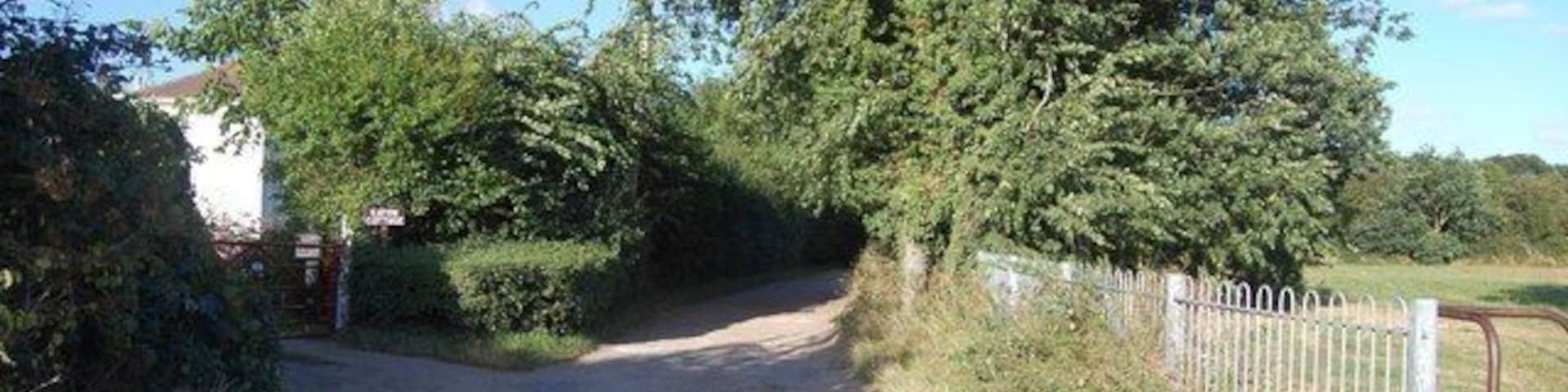 The Chase The Chase is an unmade road in Thundersley.