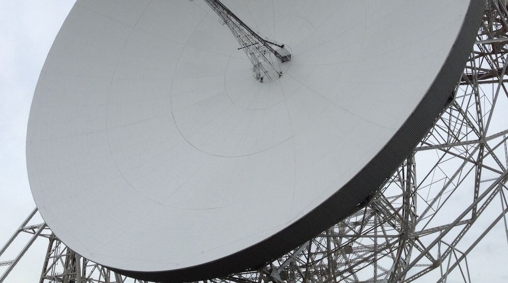 Always worth another photo! World's largest moveable radio telescope.