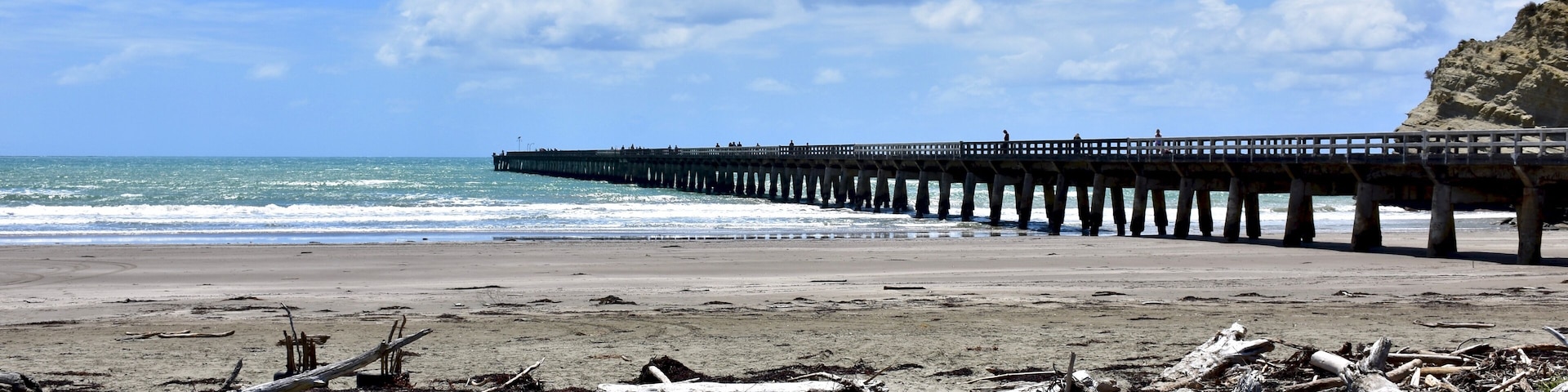 Tolaga Bay Wharf, New Zealand's longest pier