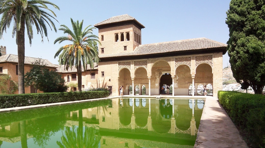 El Partal in sunlight