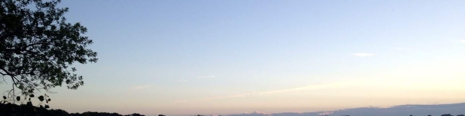 Nice little park along the eastern shores of North Twin Lake, provides a small beachfront, picnic spots, and lots of open greenspace for leisure.