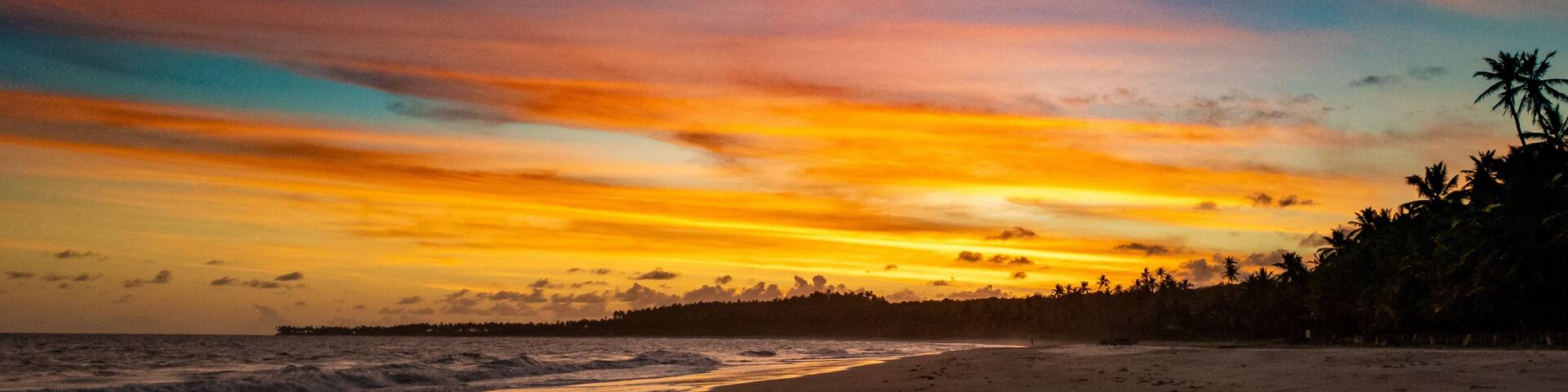Pôr-do-sol em Pontal de Coruripe, Alagoas - Brasil.