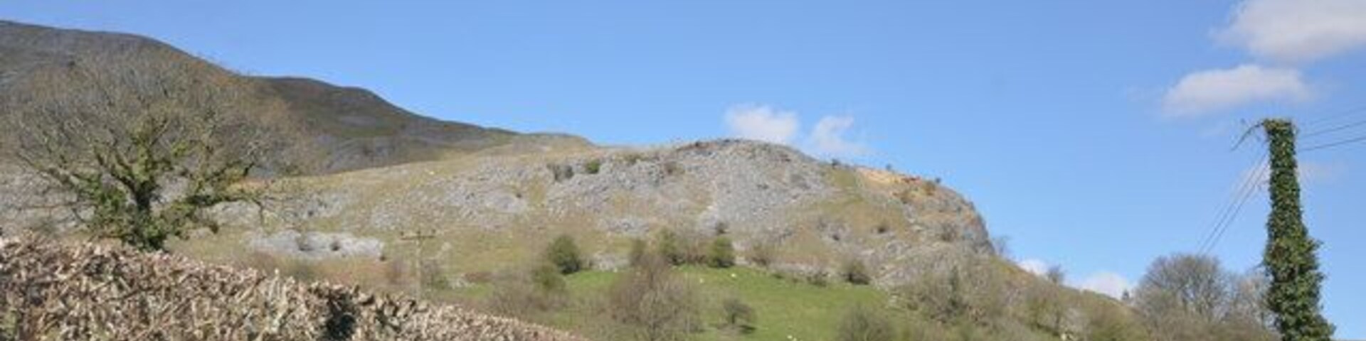 The A4607 with Craig-y-Nos