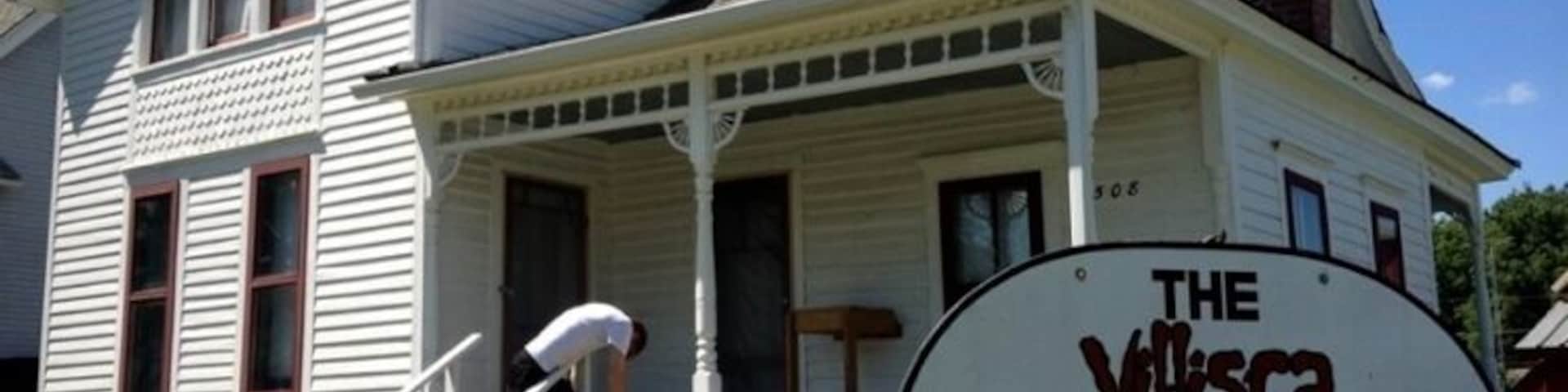 Tour one of the most haunted places on Earth and the unfortunate scene of an unsolved massacre involving an axe in 1912. #history #ghostadventures #paranormal #Iowa #museum #haunting #house #travel #explore