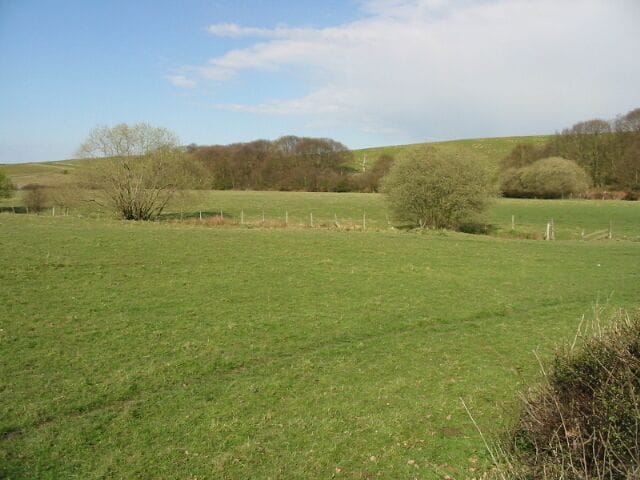 Dargate Common and the side of Clay Hill Not much of a hill by most standards but Clay Hill at 86 metres is about the highest point from here to the coast at Seasalter 4km away.