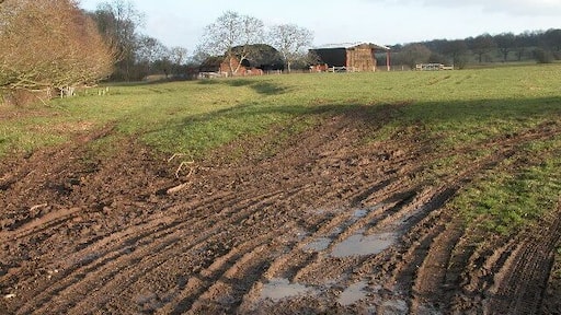 Farm buildings between Little Witley and Oakeridge. These farm buildings off the lane between Little Witley and Oakeridge are unnamed on the OS map.