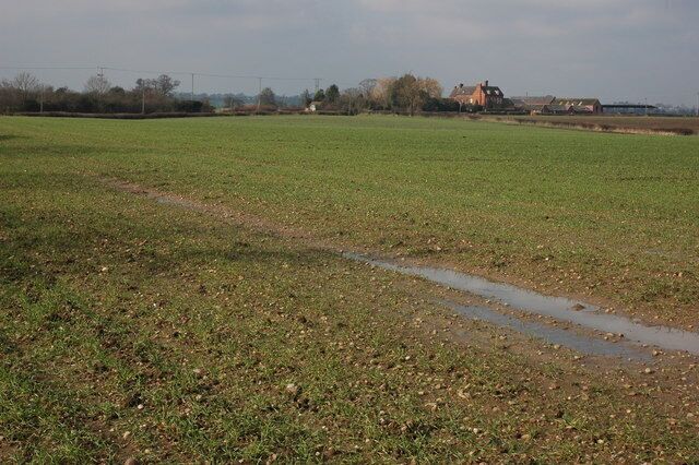Field to the south-east of Wadborough Hill Farm Wadborough Hill Farm which is situated in the next grid square can be seen to the right of centre.