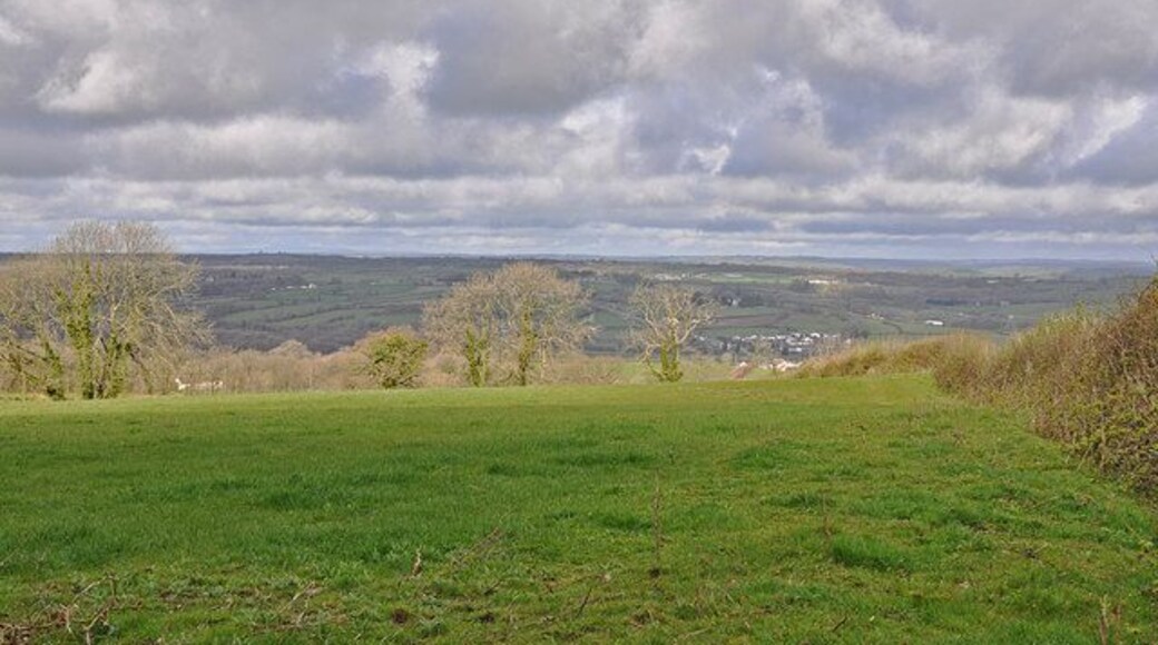 Another cross country view west of Foelgastell