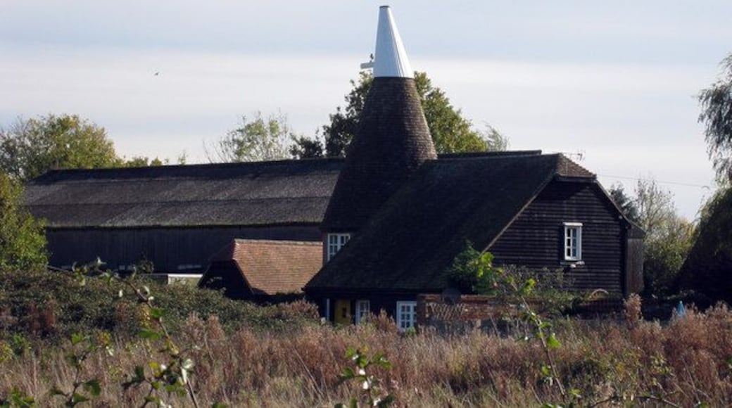 Oast House, Pope House Farm, Ashford Road, St Michaels, Kent Single round kiln oast house.
