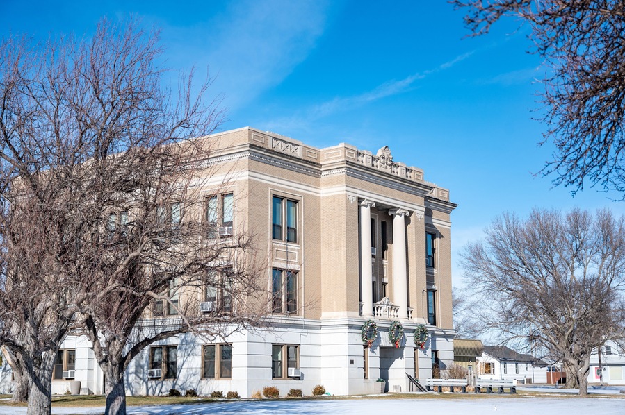 Outside view of the Sheridan County Courthouse in Hoxie, Kansas, USA. A historic old building.