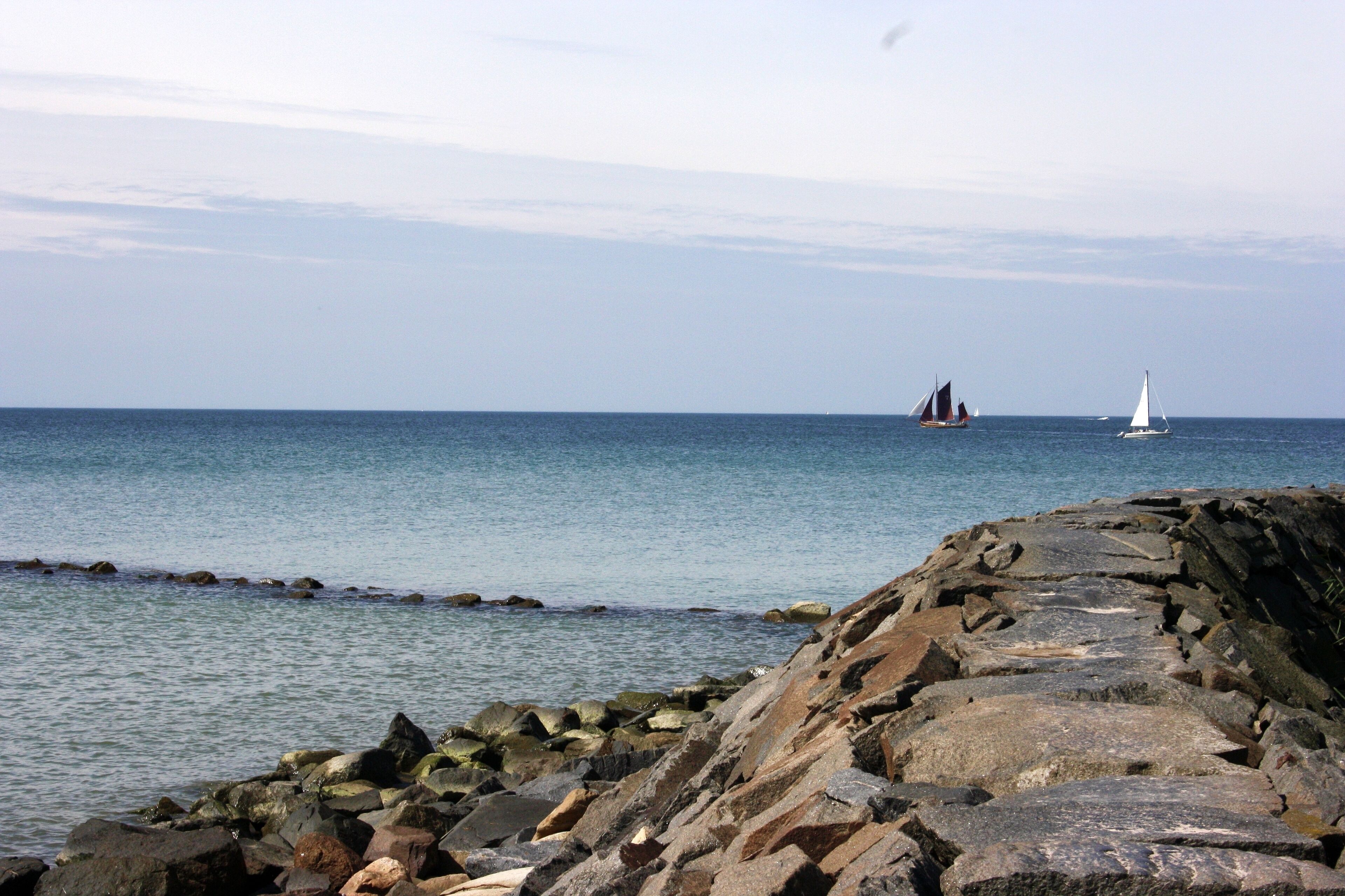 Ostseeinsel Hiddensee - Westseite Sicherungsmole