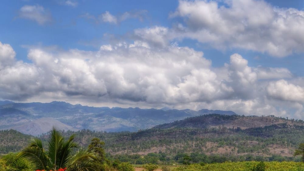 Just got back from a mission trip in La Entrada, Honduras. This place has some awesome views! I would love to go back someday!