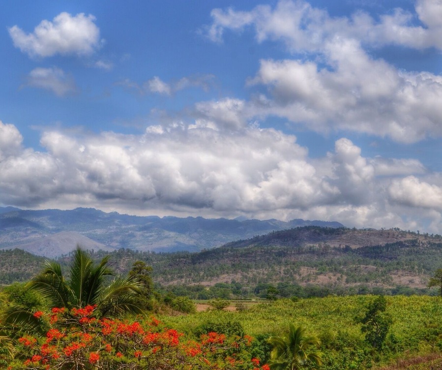 Just got back from a mission trip in La Entrada, Honduras. This place has some awesome views! I would love to go back someday!