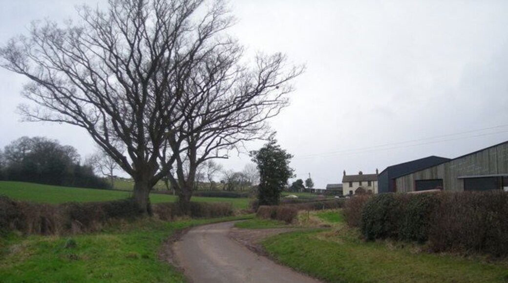 Wilderley Hall & farm buildings
