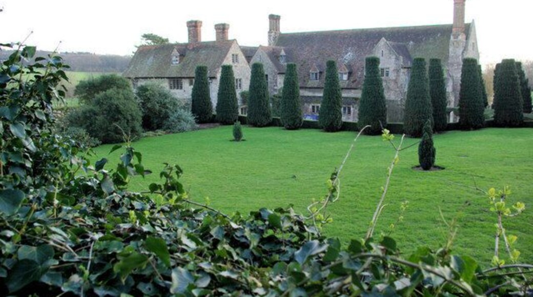 Nettlestead Place An antiquity according to the map.