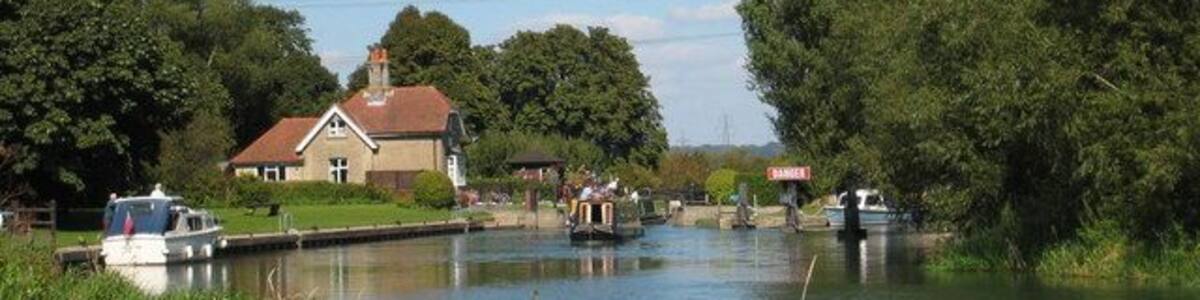 Northmoor Lock on the River Thames in Oxfordshire