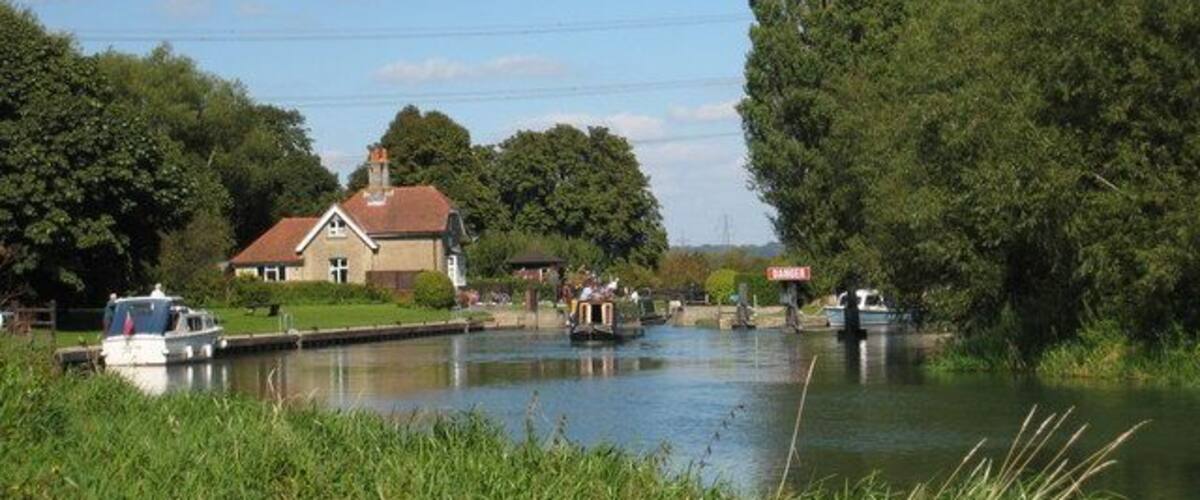 Northmoor Lock on the River Thames in Oxfordshire