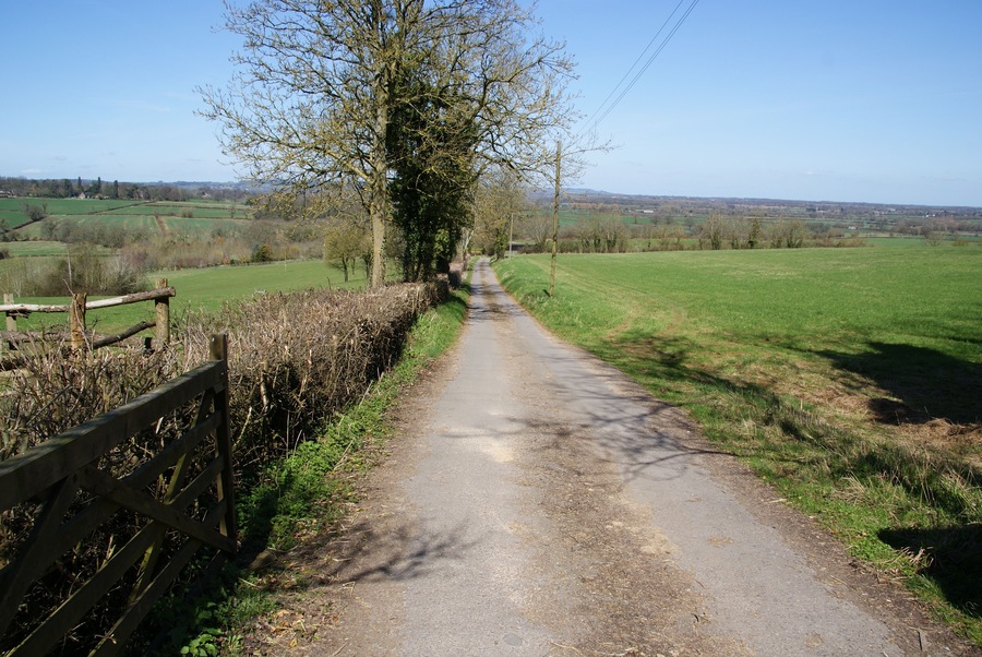 The track to Oddington Hill Farm