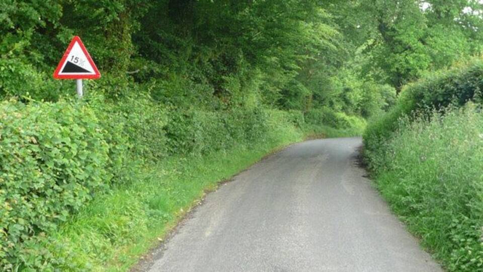 Sundridge Hill - Steep Hill 15% Sundridge Hill, Knockholt. 15% steep hill down sign.