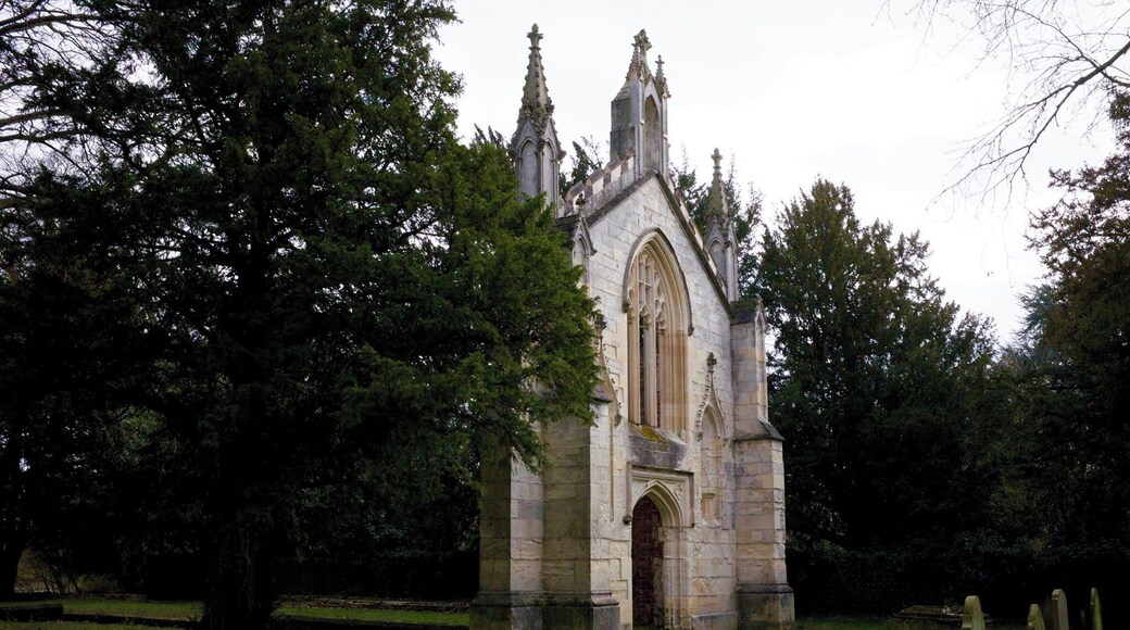 A church with only one wall! Who says the Church of England is one-dimensional?!