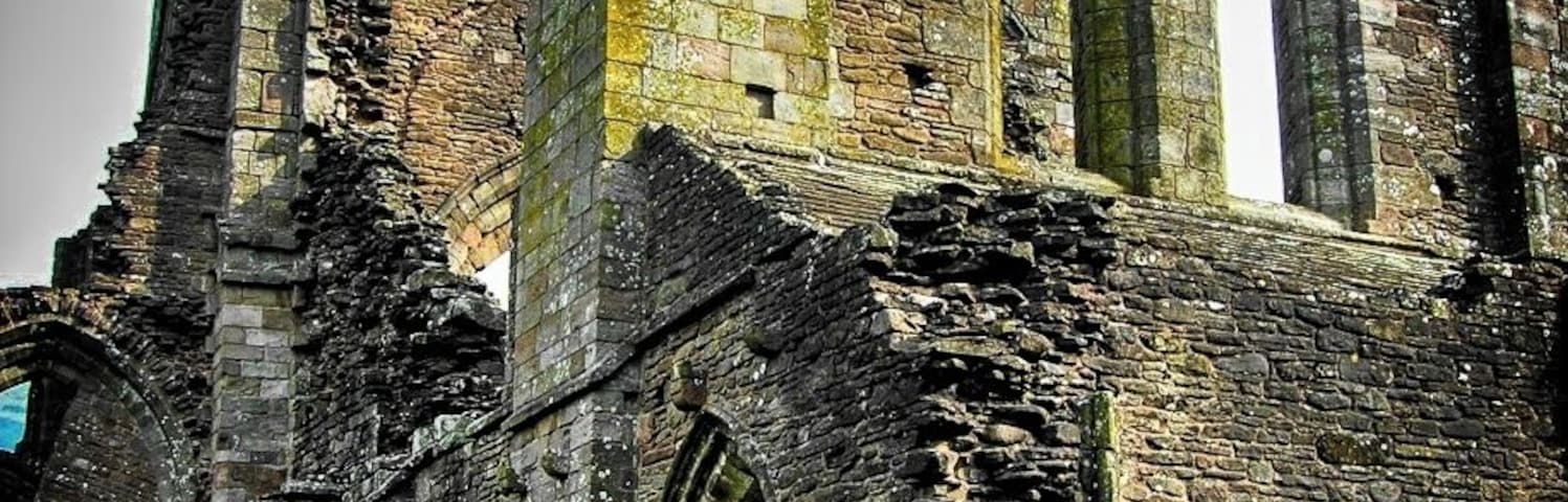 If you plan to visit the Black Mountains area of the Brecon Beacons National Park, don't miss the ruined LLanthony Priory situated north of Abergavenny. This place is popular as well for hillwalking, pony trekking horseback riders and mountain bikers