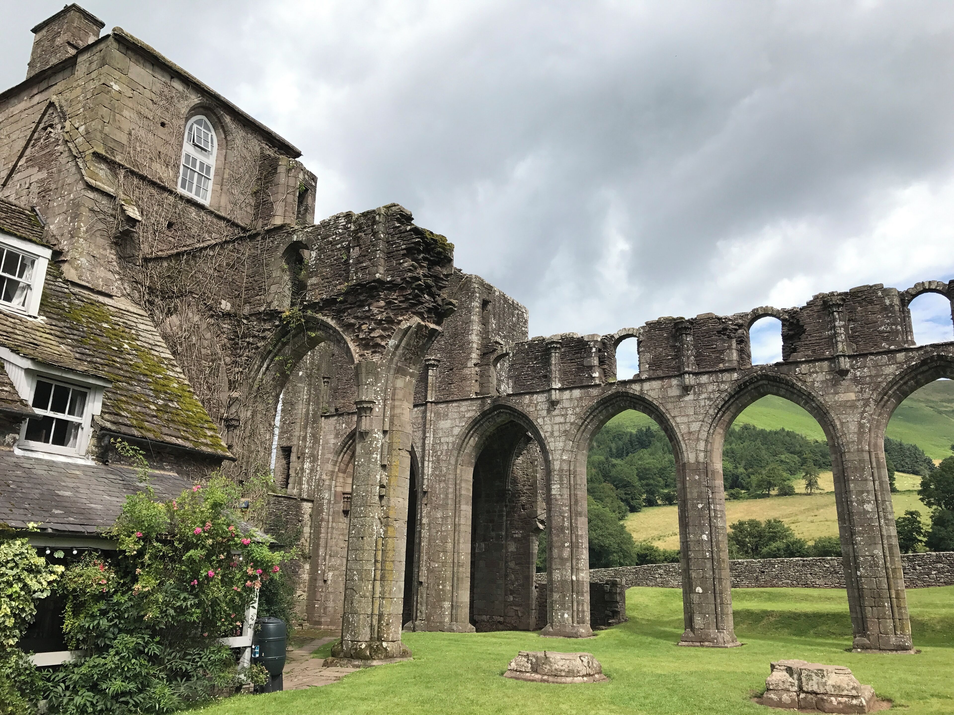Llanthony Priory interior