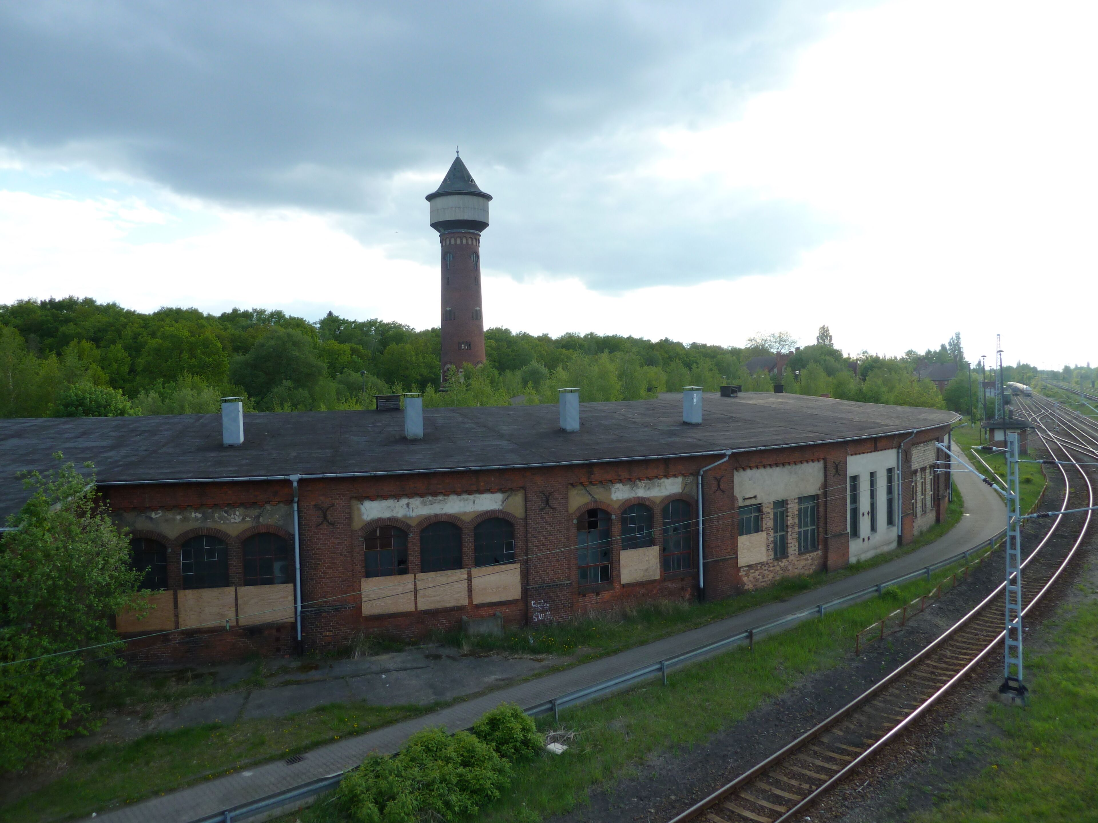 Wustermark Rangierbahnhof, water tower + shed