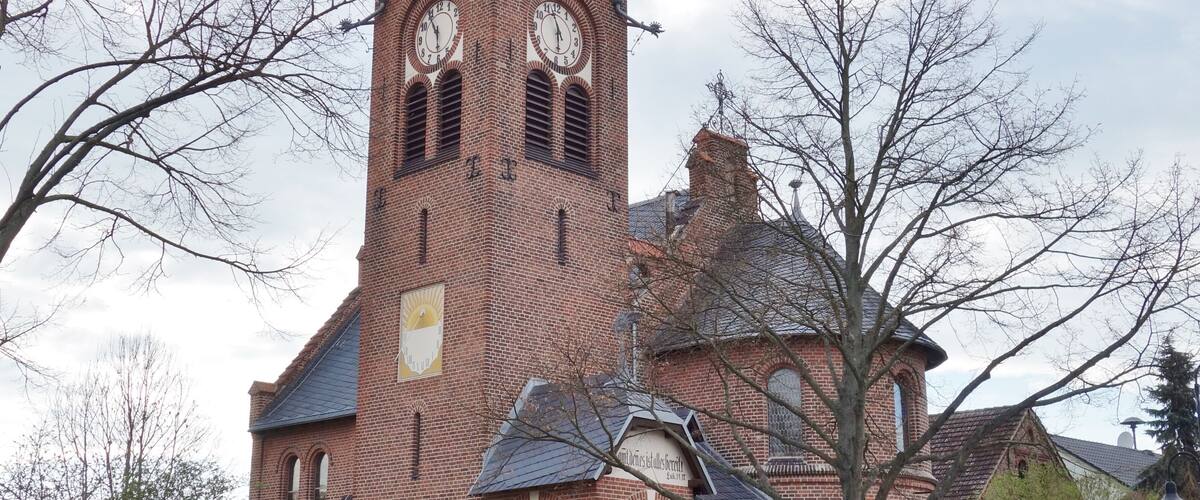 This is a picture of the Brandenburger Baudenkmal (cultural heritage monument) with the ID