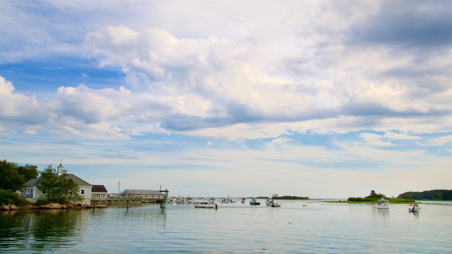 Cape Porpoise showing a lake or waterhole and a bay or harbour