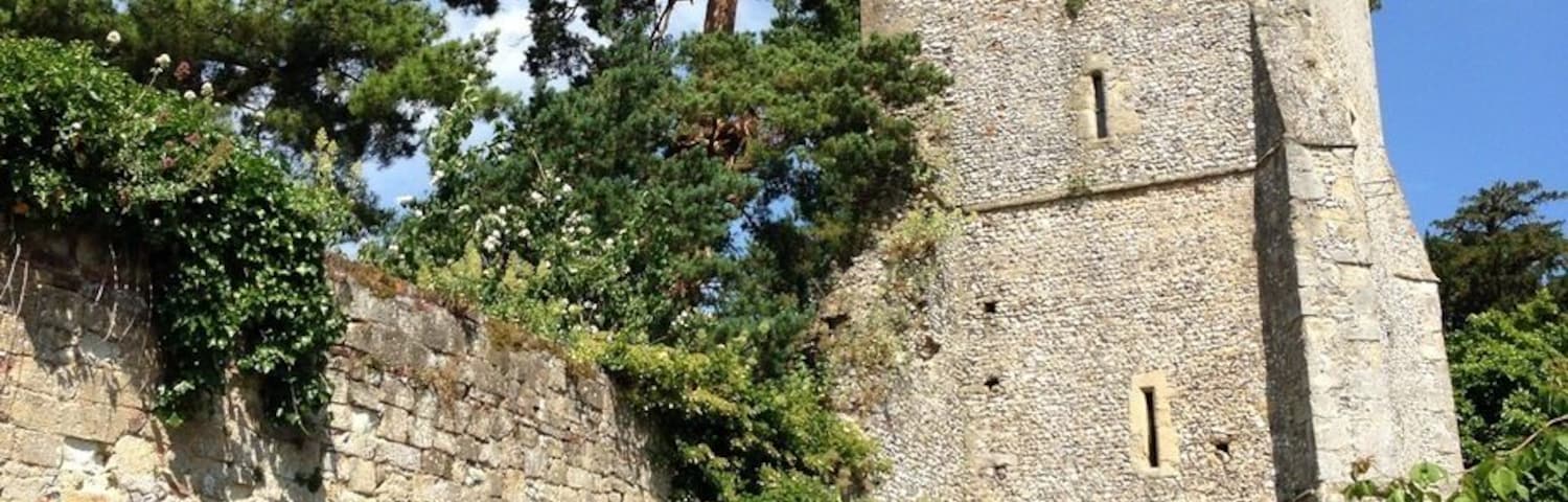 Greys court is a lovely estate .. With a perfect English garden .