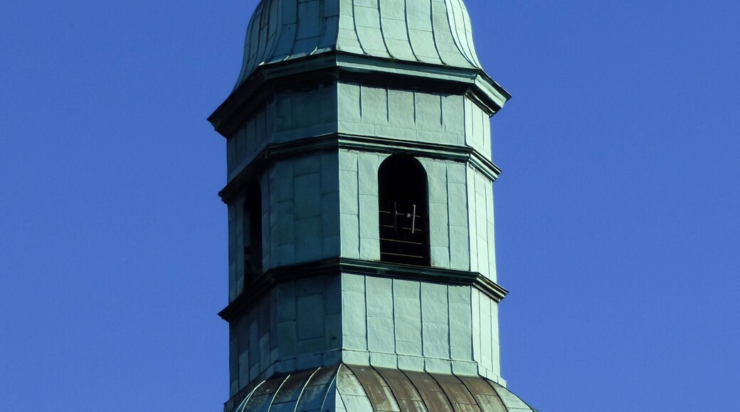 Turmdach der Stadtkirche in Ruhland, Ansicht vom Marktplatz