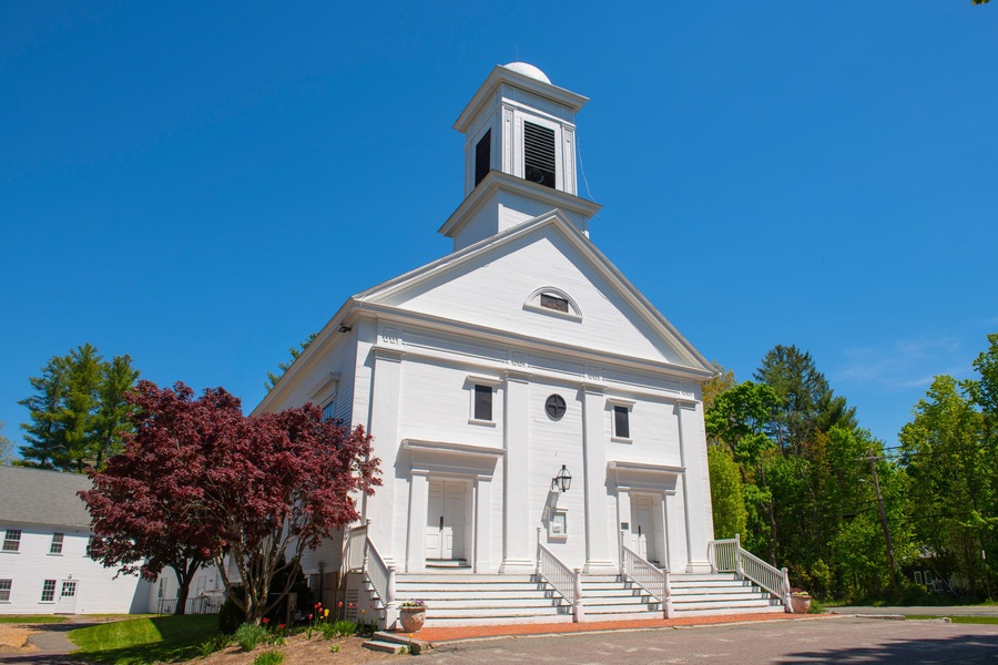 First Congregational Church at 4 Georgetown Road in historic town center of Boxford, Massachusetts MA, USA.