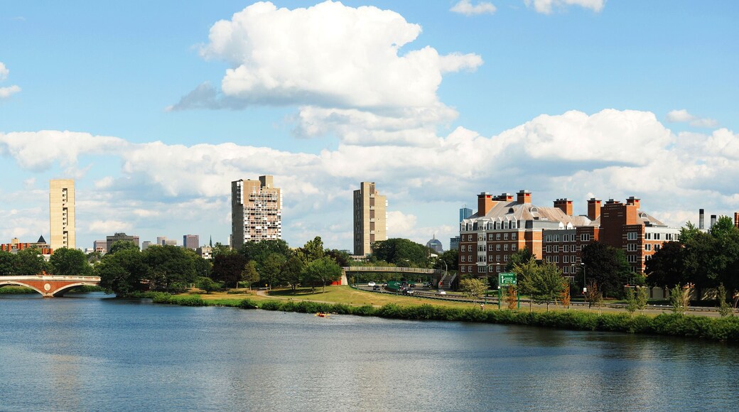 Charles river and Harvard University