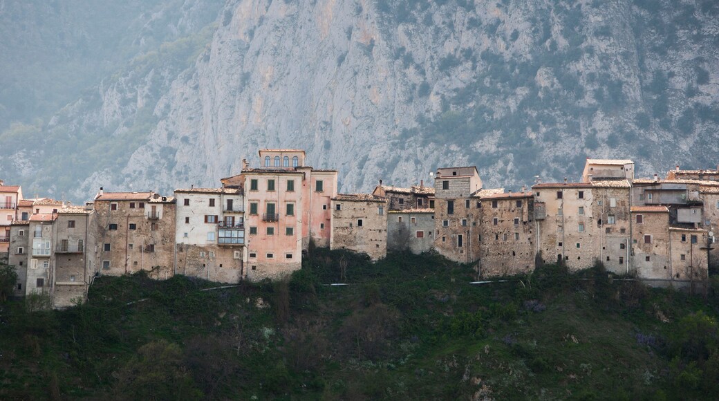 卡斯特罗瓦尔瓦