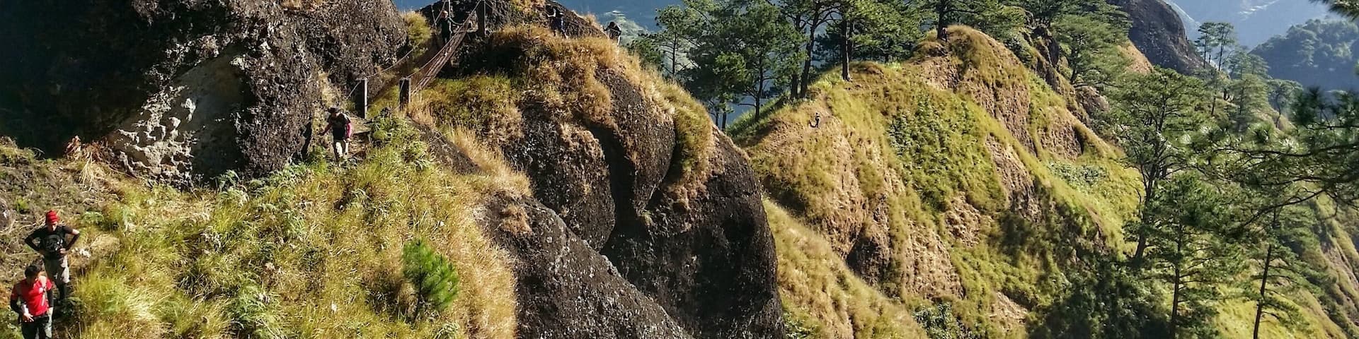 Nothing beats the views while hiking Mt. Kabunian in Benguet, Philippines. The cool temperature will keep you moving. #hiking