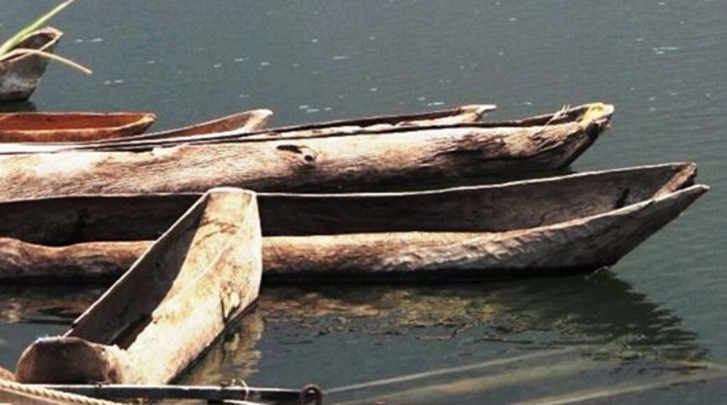 Boats at Zambezi River, Tete- Moçambique.
#waterlust.