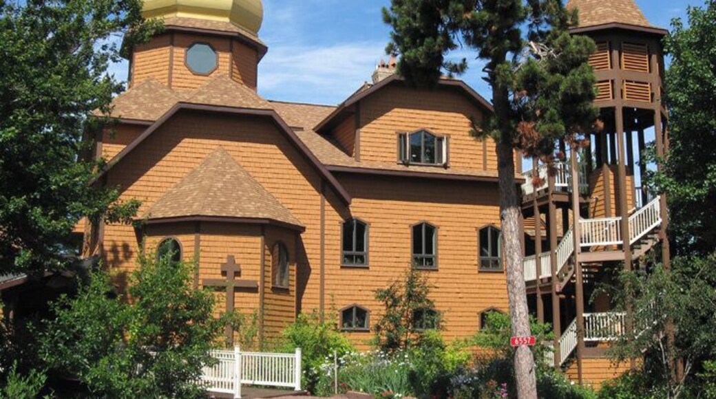 Eastern Orthodox Monastery across from the Jampot. Beautiful garden, in summer. #architecture