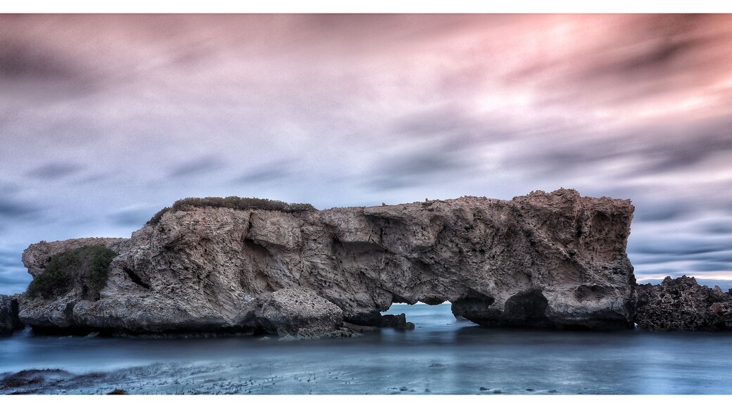 Same rock... I'll try another rock tomorrow... 😉