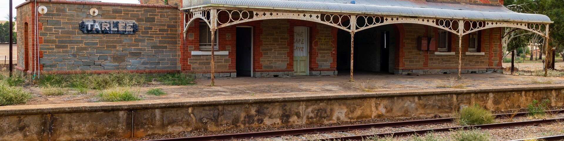 Tarlee which includes railway items and a small town or village