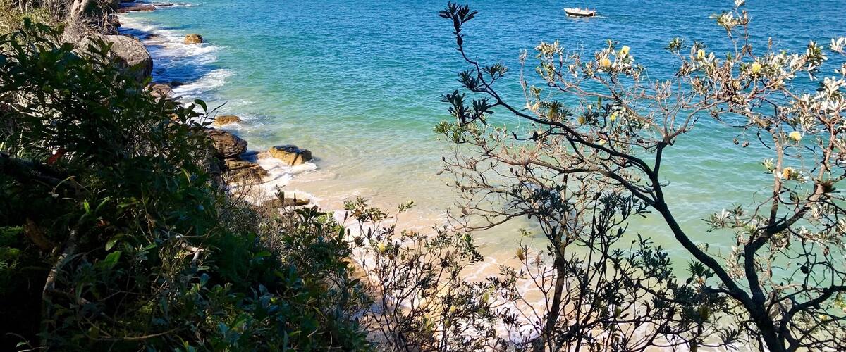 Lucky us! We were blessed with wonderful weather this Easter weekend and decided to go for a hike from Spit to Manly. This classic bush & coastal walk is about 10km long and takes you past some of Sydney's most breathtaking sceneries, such as this stretch of turquoise blue water & white sand in Clontarf. #LifeAtExpedia