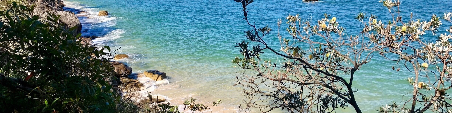 Lucky us! We were blessed with wonderful weather this Easter weekend and decided to go for a hike from Spit to Manly. This classic bush & coastal walk is about 10km long and takes you past some of Sydney's most breathtaking sceneries, such as this stretch of turquoise blue water & white sand in Clontarf. #LifeAtExpedia