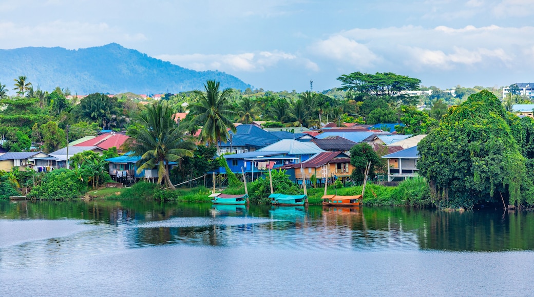 堤洛潘里麻卡兰